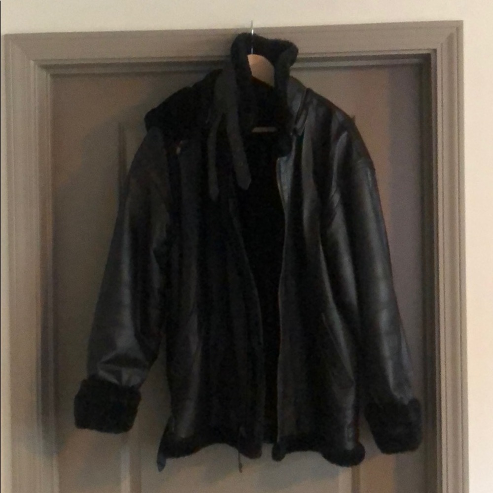 Men’s Sherlyn Leather coat, like new